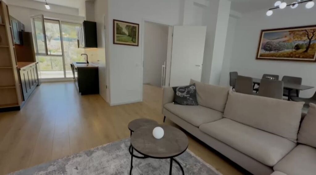 Vilë me qera në Sauk, Tiranë, 200 m²