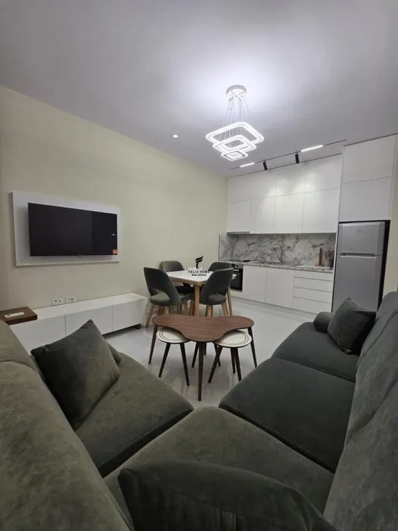 Apartament 1+1 me qera në Univers City, Tiranë, 60 m². Foto 1 nga 5