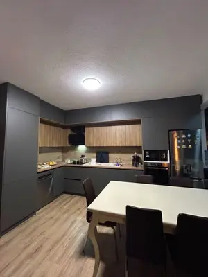 Villa in affitto a Kthesa e Kamzës, Tirana, 700 m². Foto 2 di 12