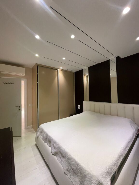 Apartament 3+1 me qera në Kodra e Diellit, Tiranë, 120 m². Foto 2 nga 3