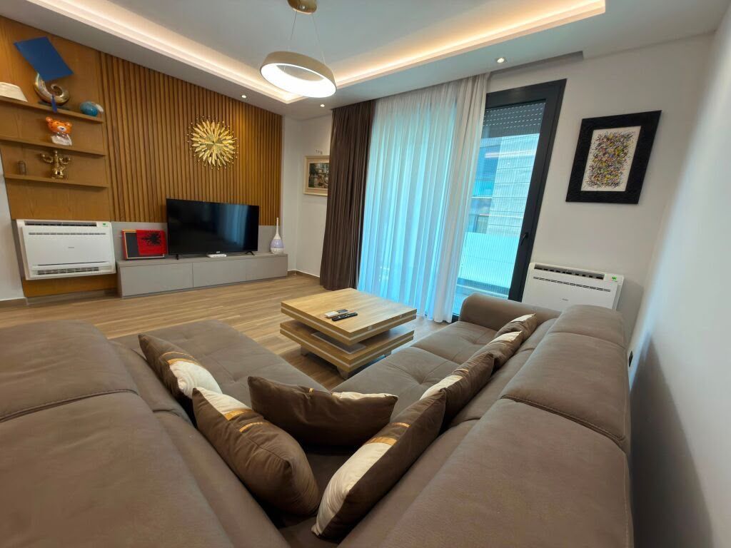 Apartament 2+1 me qera në TEG, Tiranë, 120 m². Foto 1 nga 3