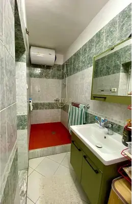 Appartamento 2+1 in affitto a Rruga Ali Demi, Tirana, 84 m². Foto 5 di 8