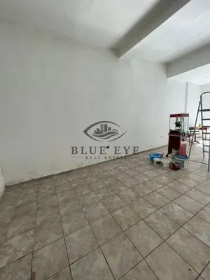 Dyqan me qera në Kryqi i Kuq, Durrës, 50 m². Foto 3 nga 4