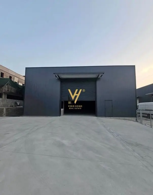 Warehouse for rent in Yrshek, Tirana, 182 m²