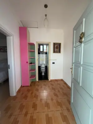 Appartamento 1+1 in affitto a Babrru, Kamza, 70 m². Foto 2 di 3