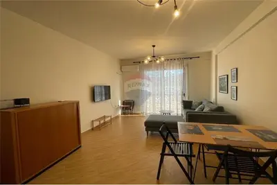 Apartament 1+1 me qera në Rruga e re, Vlorë, 73 m². Foto 4 nga 11