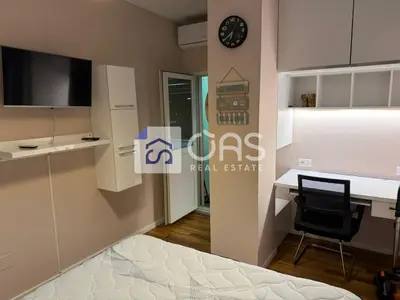 Apartment 2+1 for rent in Bulevardi Zogu I, Tirana, 80 m². Photo 4 of 12