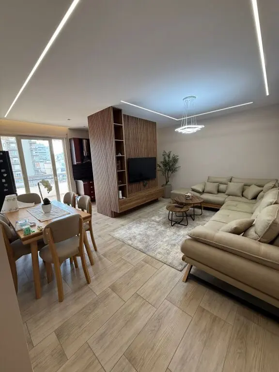Apartment 2+1 for rent in Posta Shqiptare Durrës ZP Qendër - 2001, Durrës, 90 m²