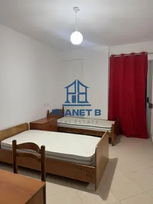 Apartament 2+1 me qera në Shkolla e Muzikes, Vlorë, 120 m². Foto 6 nga 9