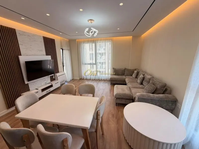 Apartment 3+1 for rent in Porcelan, Tirana, 140 m²