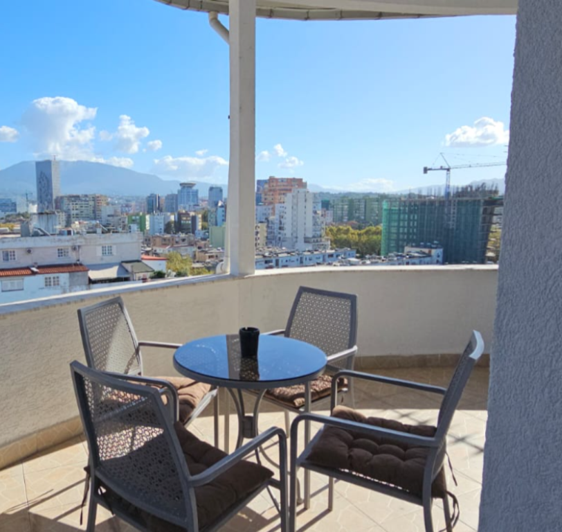 Appartamento 1+1 in affitto a Myslym Shyri, Tirana, 80 m². Foto 3 di 3