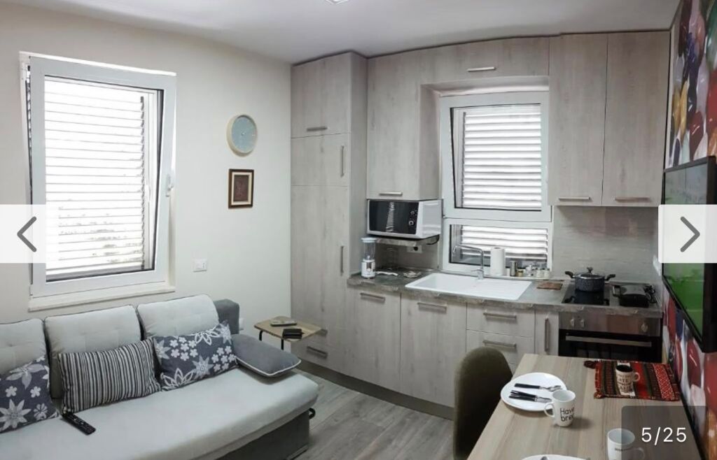 Apartament 1+1 me qera në Blloku, Tiranë, 60 m². Foto 3 nga 3