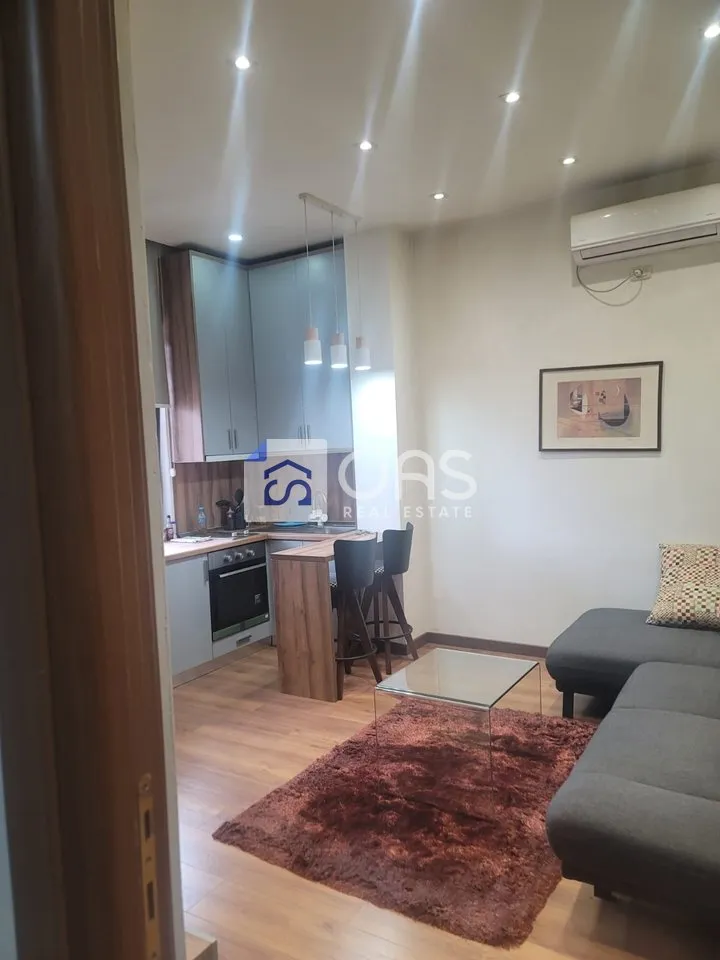 Apartament 1+1 me qera në 9 Katëshet, Tiranë, 62 m². Foto 1 nga 5