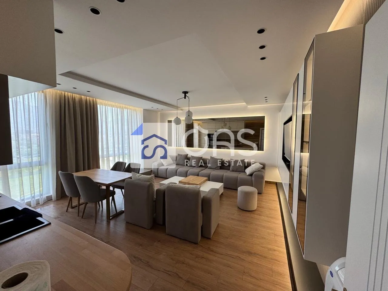 Apartament 1+1 me qera në Bulevardi i Ri, Tiranë, 76 m². Foto 1 nga 8