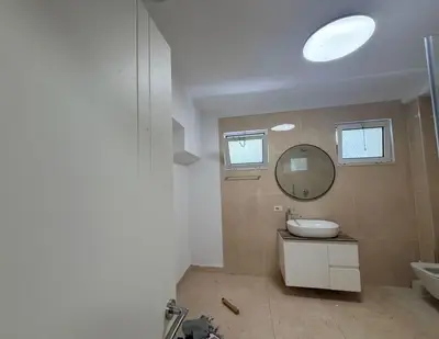 Office for rent in Rruga e Kosovarëve, Tirana, 110 m². Photo 4 of 4
