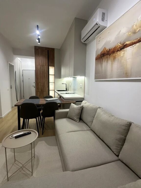 Apartament 1+1 me qera në Ali Demi, Tiranë, 60 m². Foto 1 nga 1