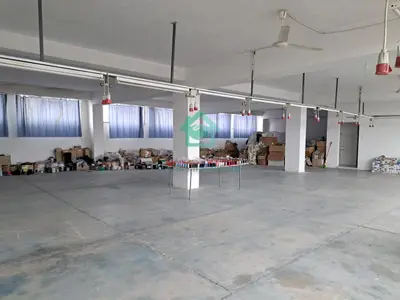 Magazzino in affitto a Frigoriferi, Tirana, 540 m². Foto 1 di 2
