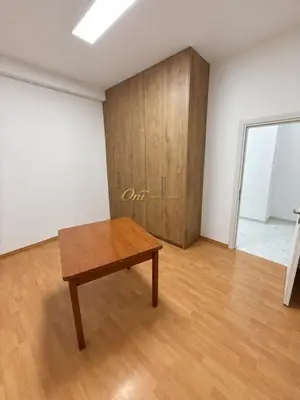 Ufficio in affitto a Rruga e Elbasanit, Tirana, 70 m². Foto 4 di 5