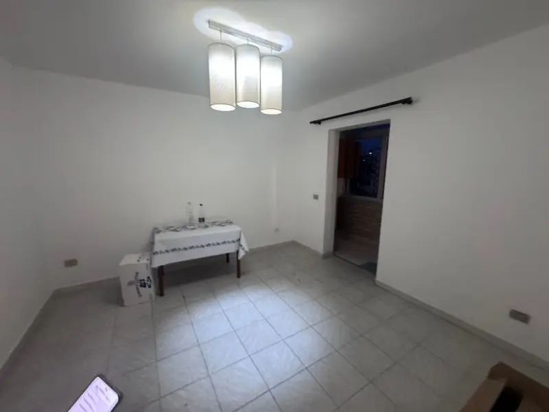 Zyrë me qera në Myslym Shyri, Tiranë, 80 m²
