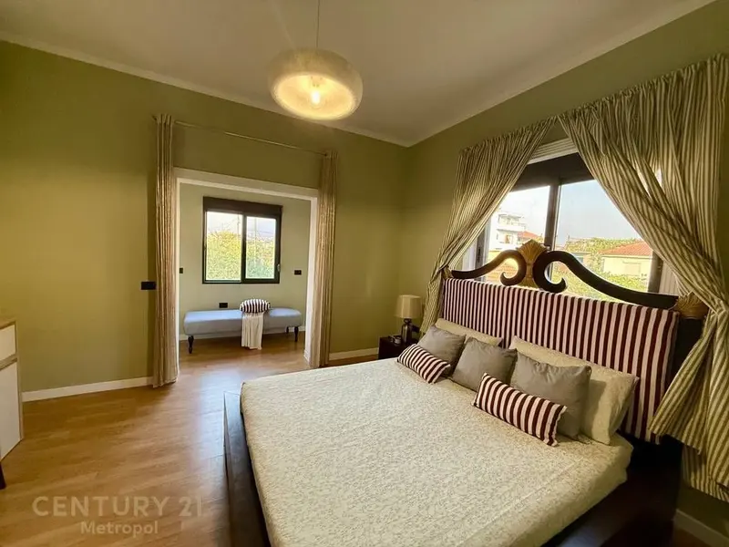 Apartament 3+1 me qera në Kthesa e Kamzës, Tiranë, 107 m²