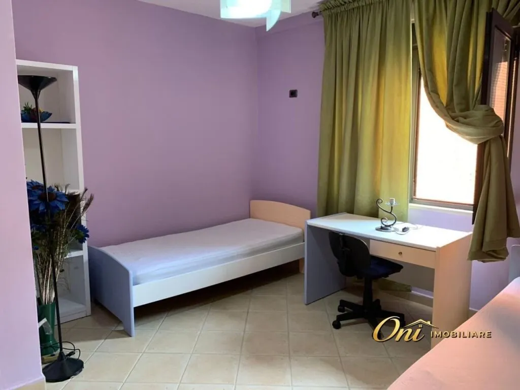 Apartament 2+1 me qera në 9 Katëshet, Tiranë, 105 m². Foto 1 nga 6