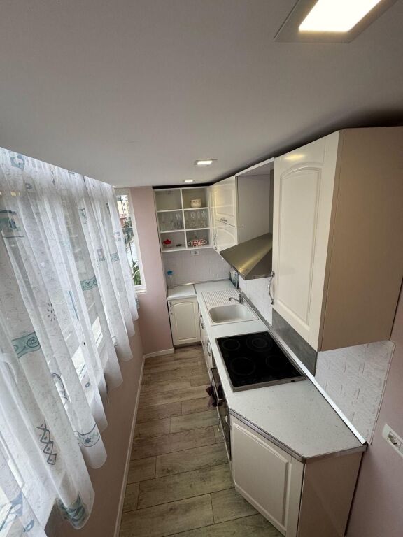 Appartamento 1+1 in affitto a 21 Dhjetori, Tirana, 64 m². Foto 2 di 3