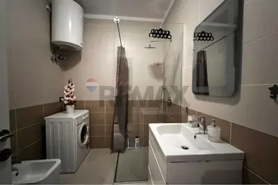 Appartamento 1+1 in affitto a Rruga Mine Peza, Tirana, 60 m². Foto 5 di 5