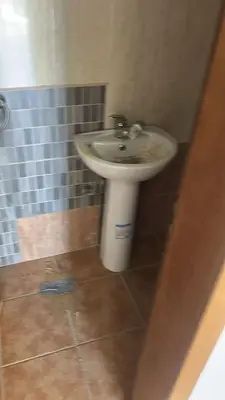 Locale commerciale in affitto a Rruga e Elbasanit, Tirana, 25 m². Foto 4 di 5