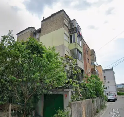 Apartment 2+1 for rent in Rruga Kole Kamzi, Shkodër, 66 m². Photo 3 of 12