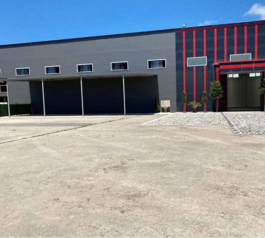 Warehouse for rent in Autostrada Tirane - Durres, Tirana, 850 m². Photo 1 of 1