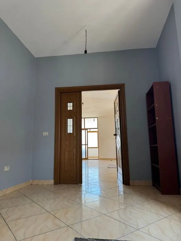 Apartment 3+1 for rent in Rruga Glaukia, Durrës, 165 m²