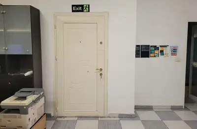 Ambient biznesi me qera në Myslym Shyri, Tiranë, 185 m². Foto 11 nga 11
