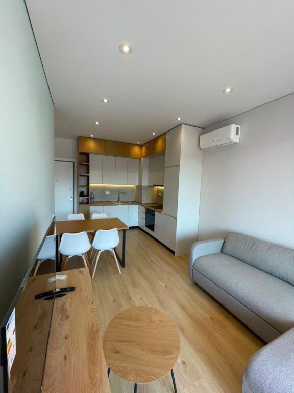 Apartament 1+1 me qera në Ali Demi, Tiranë, 70 m². Foto 3 nga 3