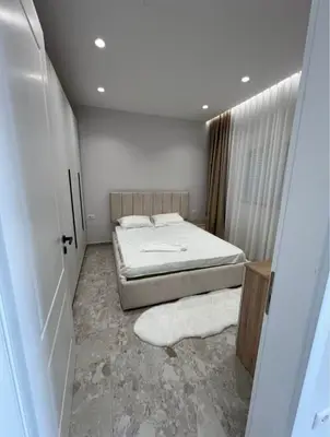 Shtëpi private 2+1 me qera në Tiranë, 100 m². Foto 4 nga 8