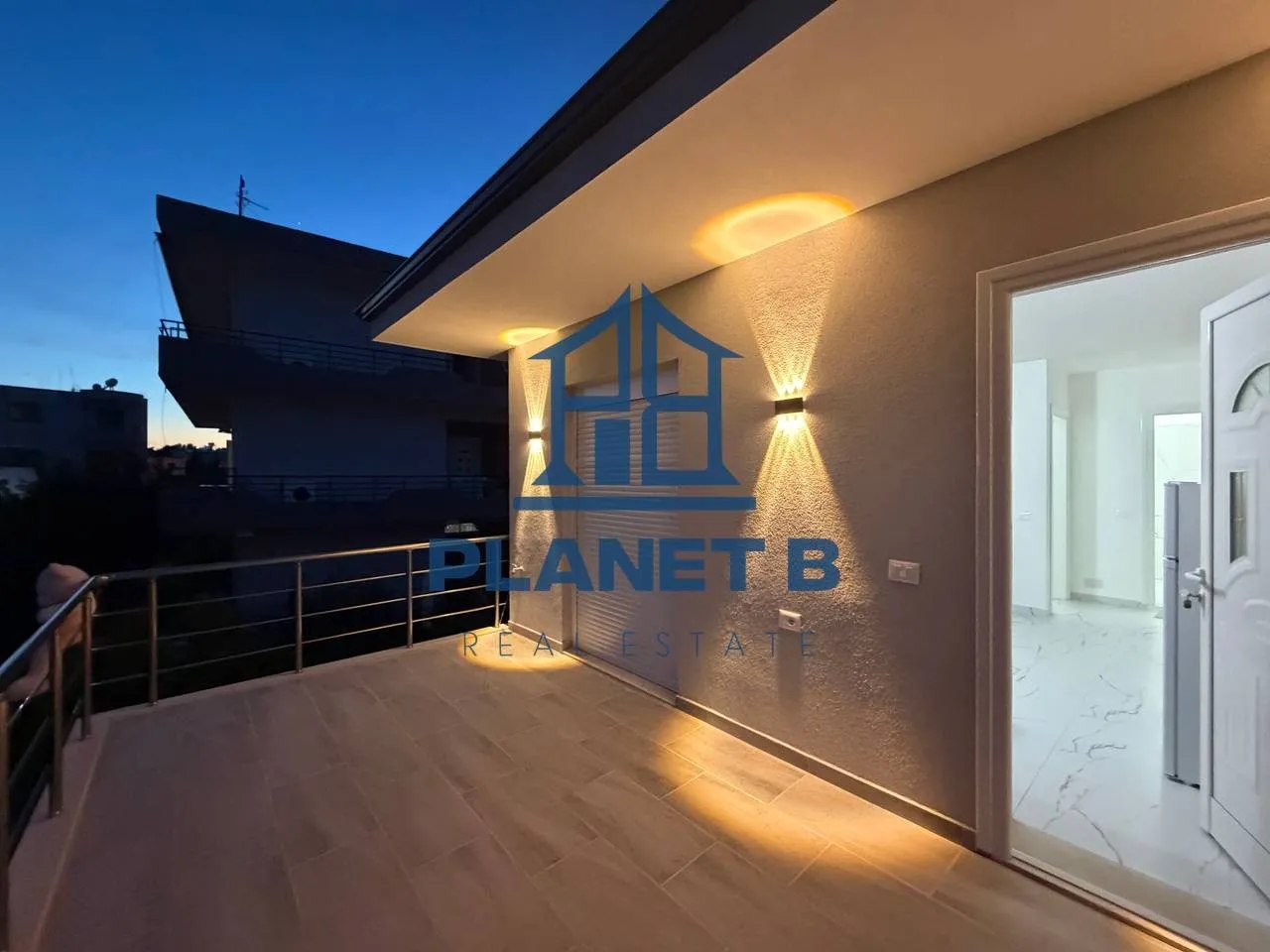 Appartamento in affitto a Plazhi i Vjetër, Valona, 60 m². Foto 1 di 7