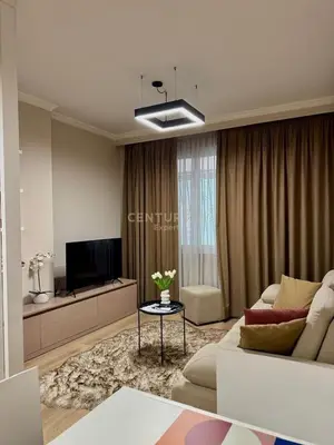 Apartament 1+1 me qera në Blloku, Tiranë, 73 m². Foto 1 nga 5