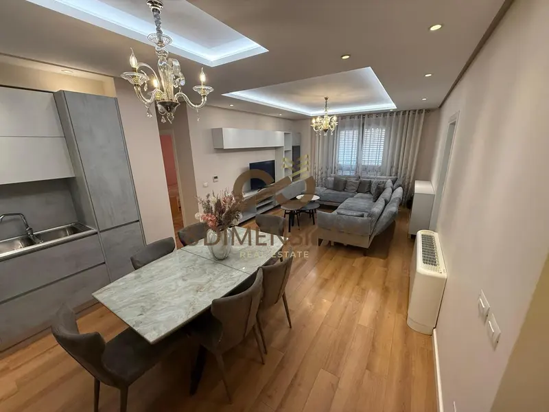 Apartament 3+1 me qera në Kinostudio, Tiranë, 125 m²