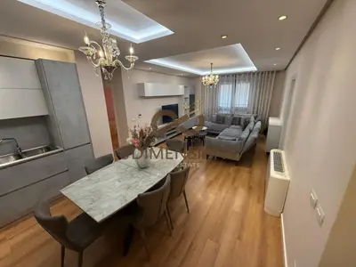 Apartament 3+1 me qera në Kinostudio, Tiranë, 125 m². Foto 1 nga 7