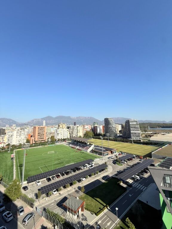 Apartament 3+1 me qera në Altana Luxury Residence, Tiranë, 190 m². Foto 1 nga 3