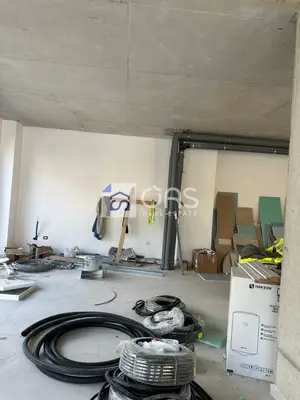 Office for rent in Rruga e Barrikadave, Tirana, 365 m². Photo 2 of 11