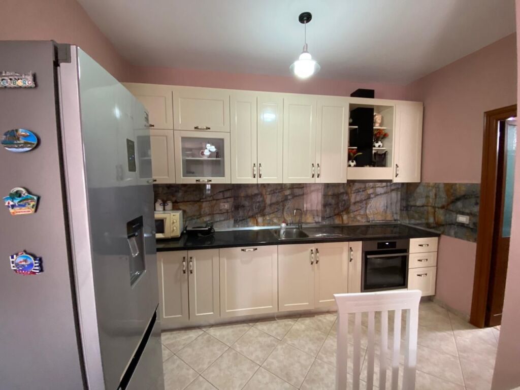 Apartament 2+1 me qera në Rruga Mine Peza, Tiranë, 85 m². Foto 3 nga 3
