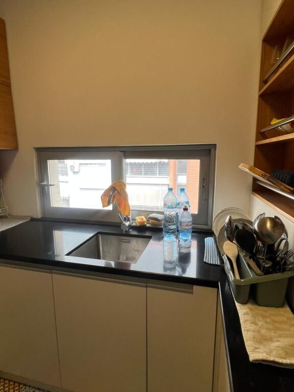 Apartament 2+1 me qera në Kinostudio, Tiranë, 120 m². Foto 2 nga 3