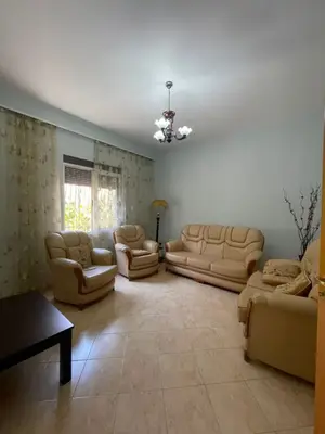 Casa indipendente 3+1 in affitto a Markata Fruta Perimeve & Bylmet, Durazzo, 119 m². Foto 8 di 12