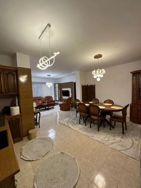 Apartament 2+1 me qera në Rruga Dritan Hoxha, Tiranë, 100 m²