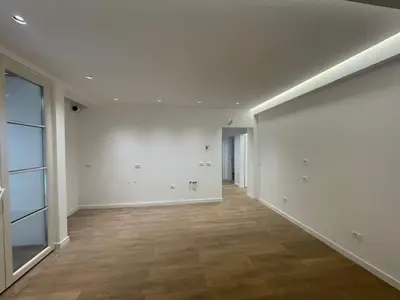 Office for rent in Shkolla e Baletit, Tirana, 150 m². Photo 3 of 8