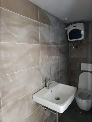 Locale commerciale in affitto a Rruga Karl Gega, Tirana, 54 m². Foto 2 di 6