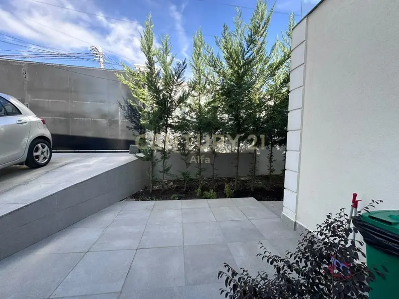 Vilë me qera në Sauk i Vjetër, Tiranë, 240 m²