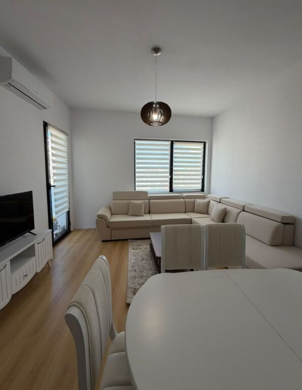 Casa indipendente 1+1 in affitto a Vasil Shanto, Tirana, 72 m²