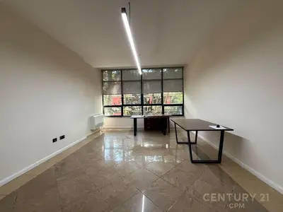 Zyrë me qera në Rruga Papa Gjon Pali II, Tiranë, 200 m². Foto 6 nga 8