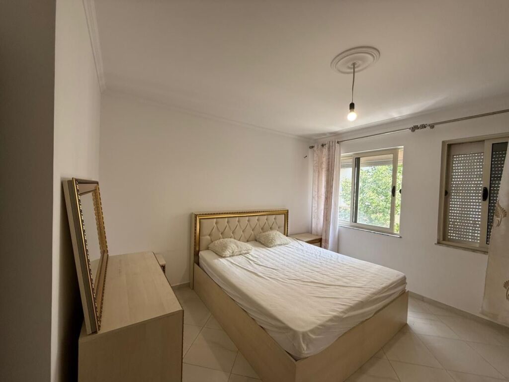 Apartament 2+1 me qera në Yzberisht, Tiranë, 85 m². Foto 3 nga 3